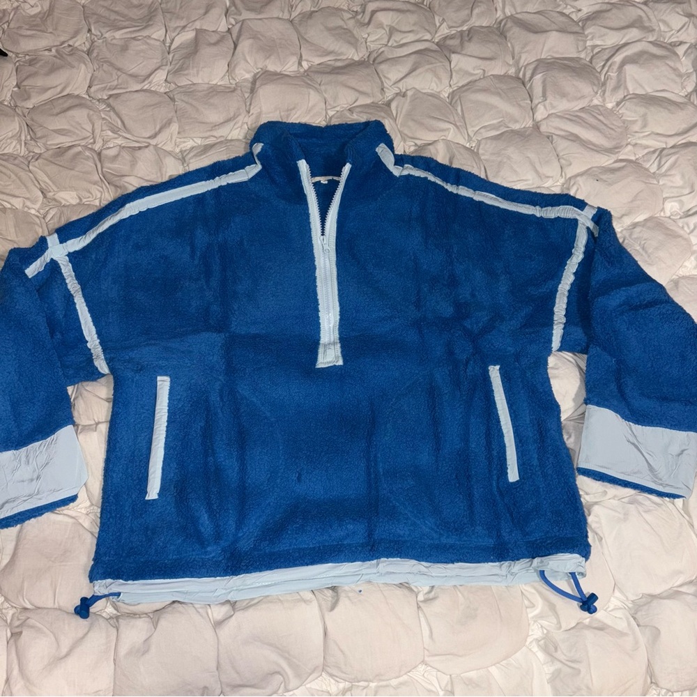 Free People “Mountain High" Inspired Zip Up Fleece! - Picture 3 of 3
